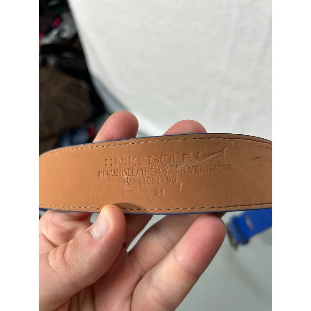 Nike Mens Size 34 Blue Leather Grip Tech Adjustable Golf Belt